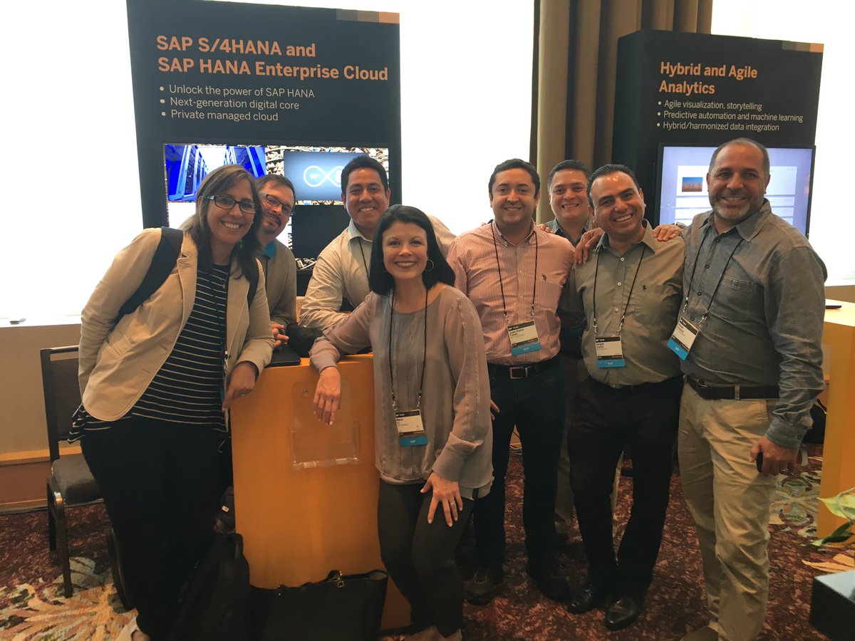mariasiyu's tweet image. Our LAC #SAPHEC Team getting ready for 2018! #FKOM2018