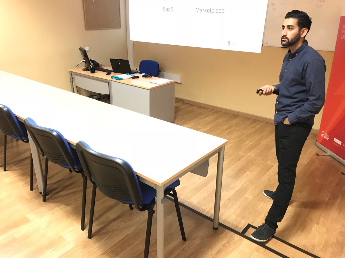oliverguisado's tweet photo. ¿Cómo contar nuestro modelo de negocio?¿Cuál es nuestro tamaño de mercado?¿Trucos para captación de clientes? @LavinLuis lo "enseña casi todo" en esta tarde de #launchTF https://t.co/wL8TAdSOyq