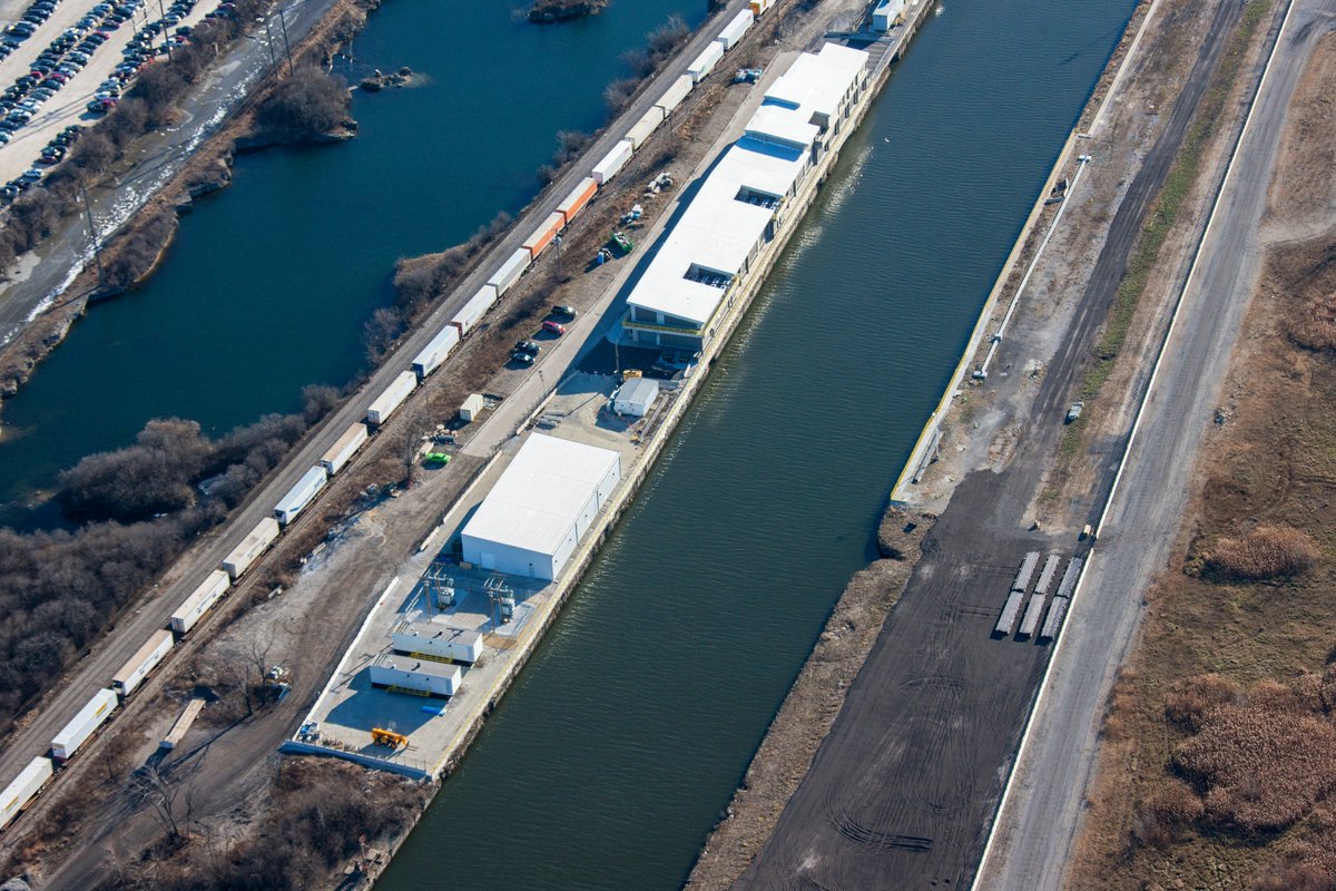 EpDoyle's tweet photo. Exterior work is done at @EpDoyle building at the @USACEHQ Fish Barrier near Romeoville. #fishbarrier #USACE https://t.co/MkbztoFsVZ