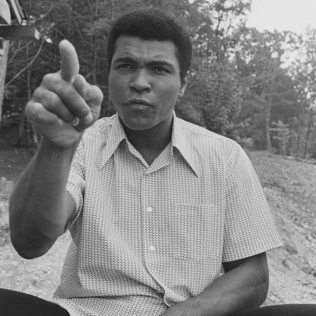 MuhammadAli's tweet photo. “True success is reaching our potential without compromising our values.” #MuhammadAli #WednesdayWisdom https://t.co/XHRKGKWitR