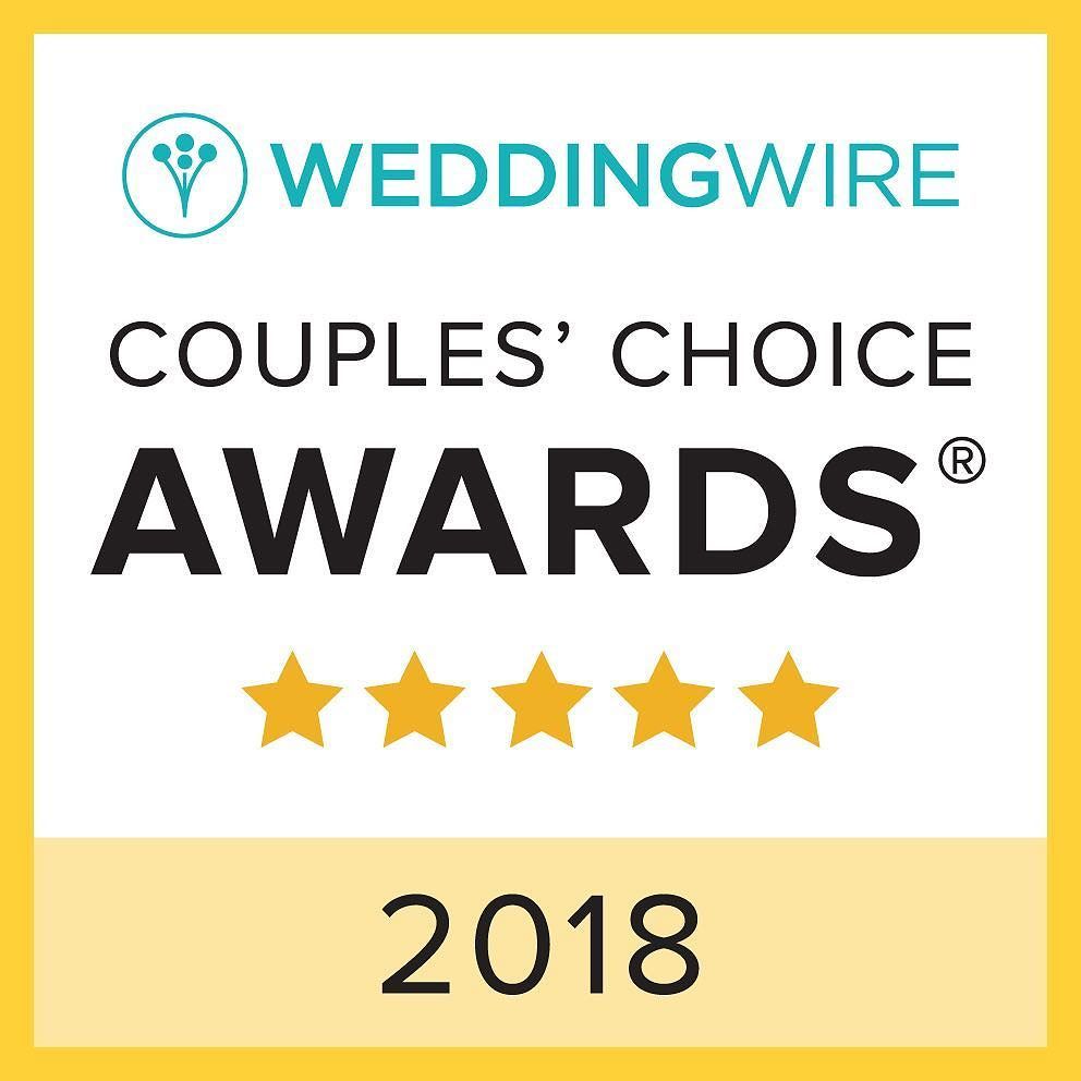 SecondCityLove's tweet photo. The new year is already kicking off with a bang! We were once again awarded the WeddingWire Couple’s Choice award for 2018. So proud of how far this little dream of ours has come! https://t.co/rrPpx2b4C7 https://t.co/zYRCT6Crnk