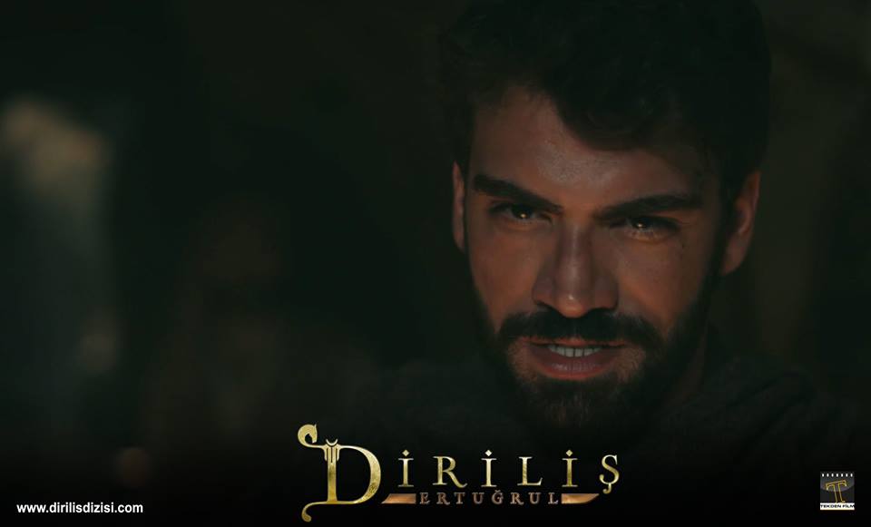 "Ertuğrul Bey… Turgut Alp… Aslıhan Hatun… Siz zafer hülyasıyla bekleyedurun. Asıl zaferi yarın göreceksiniz."