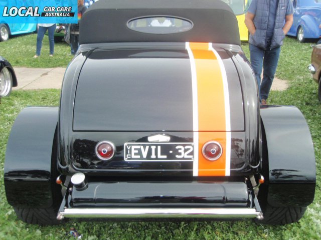 LocalCarCare's tweet photo. Always a crowd favorite #evil32 

#32hotrod #orangeonwhiteonblack #blown #hotrod #hotrods #fordhotrod #supercharged #32convertible #lookstough #soundstuff #allforddaygeelong #instarods #instacars #followforfollow #follow4follow  #localcarcare https://t.co/lMGKEifn7k