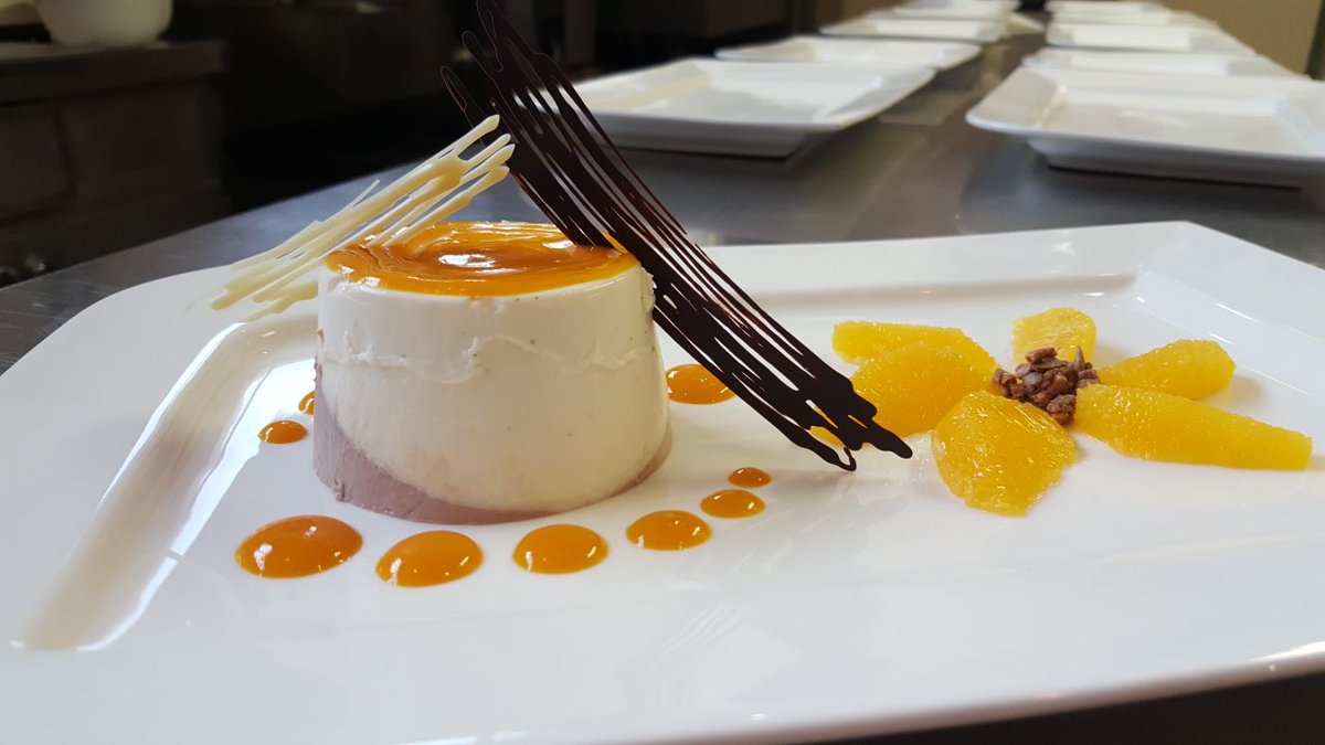iKriiux's tweet photo. Si @susiqiu13 y yo nos marcamos estos postres, se dice y punto. https://t.co/vEsKjJnoRD