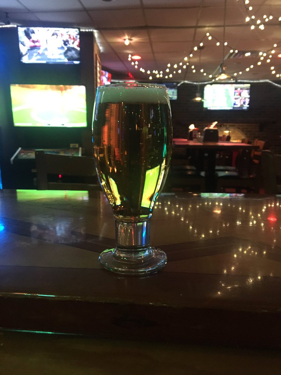 Crafty Wednesdays 🍻🍻 discounted craft beer , come try something new !! 👏🏻 picture of : <a href="/RiverHorseBrew/">RiverHorseBrewingCo.</a> river horse IPA <a href="/LancasterBrew/">Lancaster Brewing Co</a>