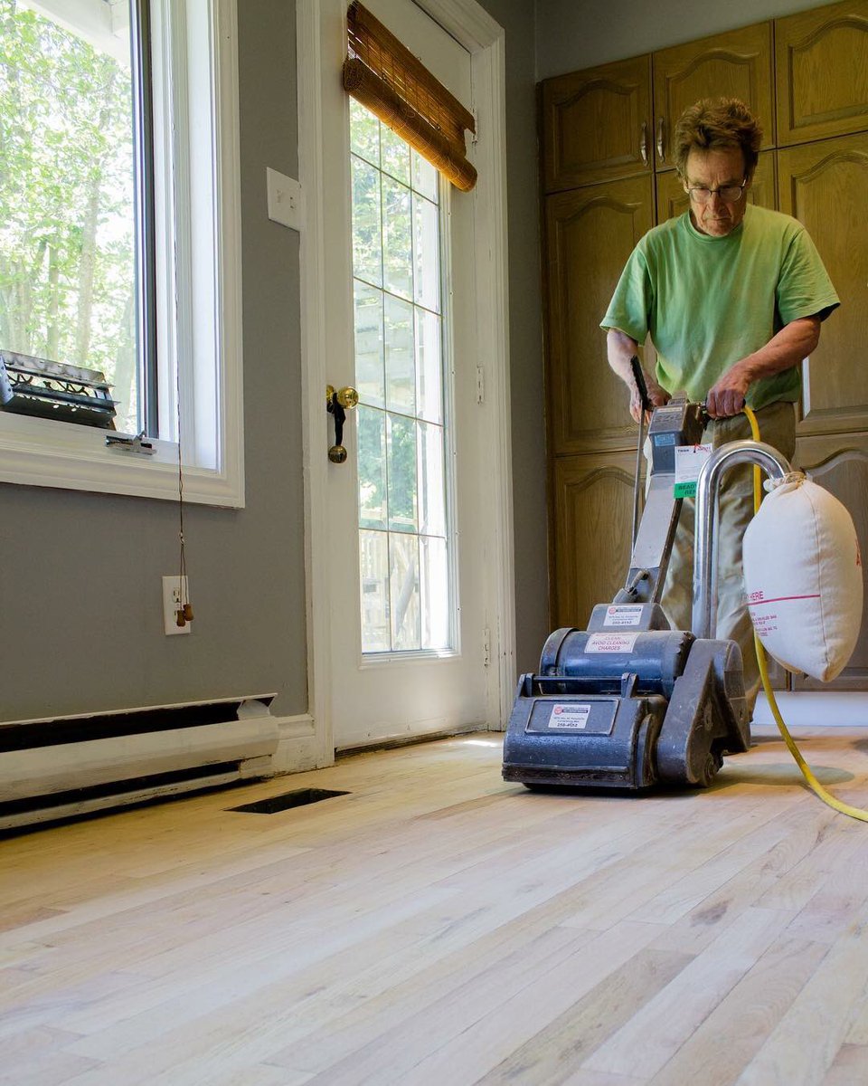 1st_stoprentals's tweet photo. Got indoor #renovations on the go? Hereโs Gord using one of our #drumsanders to clean up his beautiful oak wood floors. #equipmentrental #tools #indoorrenovations #renos #kemptville #northgrenville https://t.co/fbapMf3F9w