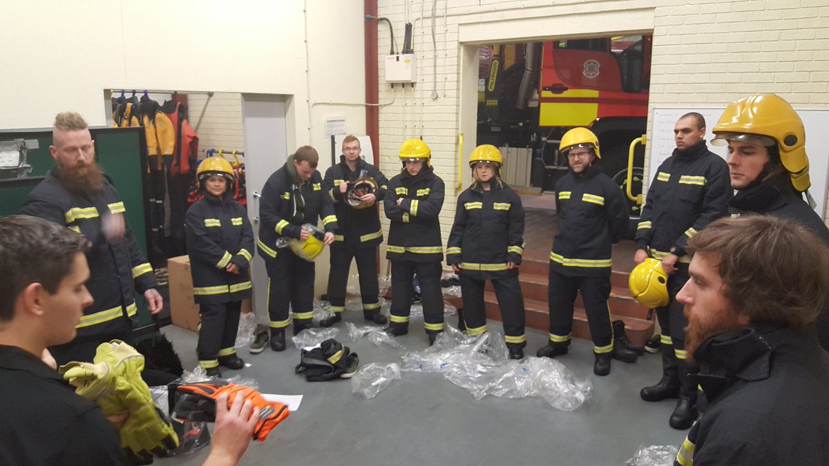 SuffolkFire's tweet photo. Second #joinsuffolkfire taster event at Princes Street tonight. Lots of people lots of enthusiasm shown looking at equipment fitness and career possibilities. For more info on future taster days visit our website https://t.co/0a9mAB1y7m https://t.co/8moVROTlnn