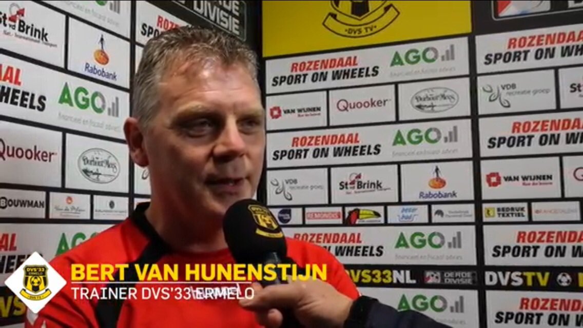 DVS33NL's tweet photo. DE DERBY | Hoofdtrainer Bert van Hunenstijn blikt op DVS-TV vooruit naar de wedstrijd van as zaterdag https://t.co/iBni4rHv0H
#vvodvs #wijzijndvsers #DVSTV
#geelzwart https://t.co/WFnwt5WviT