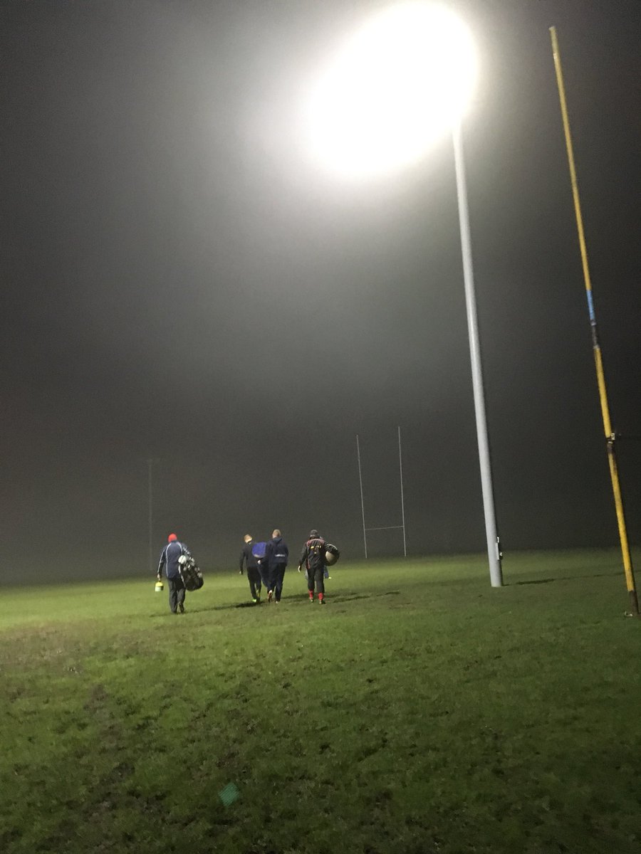 Lewj2PE's tweet photo. It’s a foggy one tonight 😳❄️ #cpd #scrumfactory https://t.co/wox0syfxdZ