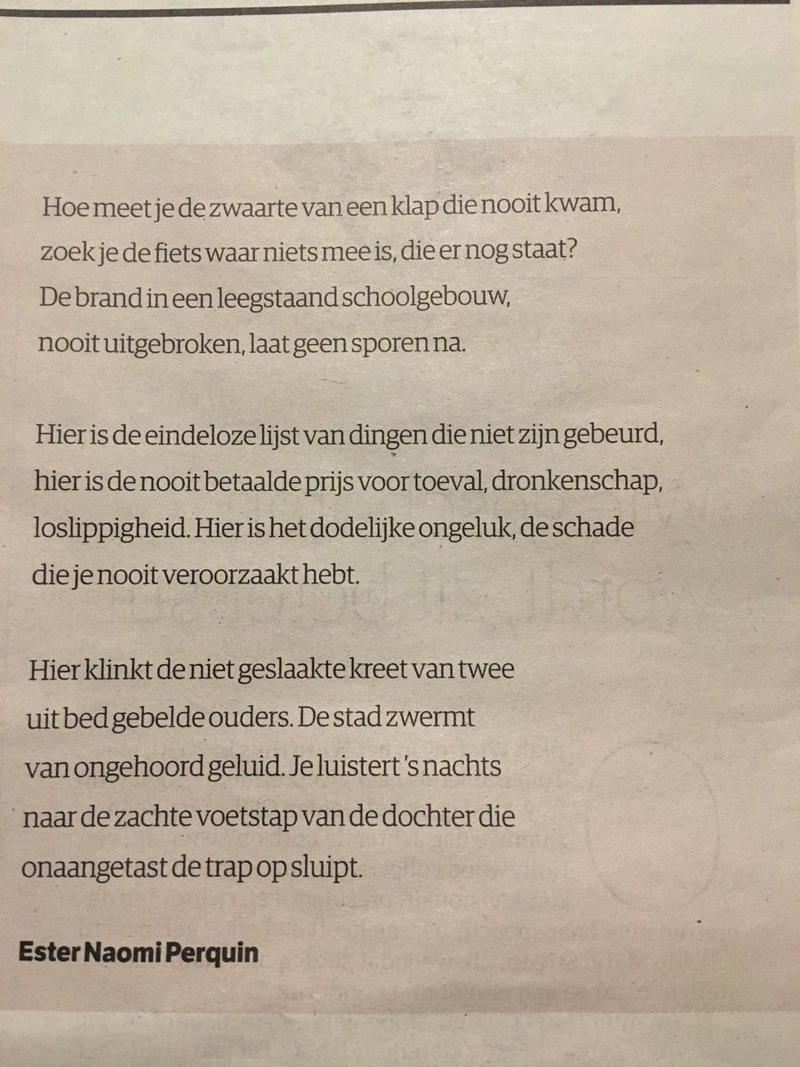 Hallo, hier is een gedicht van Ester Naomi Perquin, Dichter des Vaderlands. Ze liep een tijdje met de politie mee en maakte 10 ‘politiegedichten’. Ik vind deze prachtig. Lees maar.