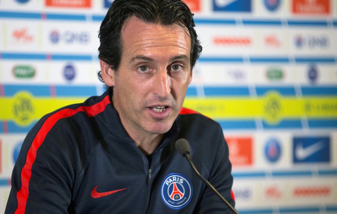 BlheNaer's tweet photo. - Journaliste : "Le PSG est-il le principal favori pour remporter la Coupe de la Ligue ?"
- Emery : "Où joue Adrien Hunou ?"
- Journaliste : "Au Stade Rennais"
- Emery : "Donc ils sont favoris !"
#staderennais #adrienhunou #CoupedelaLigue #rennes #srfctfc https://t.co/mvUHedLW7y