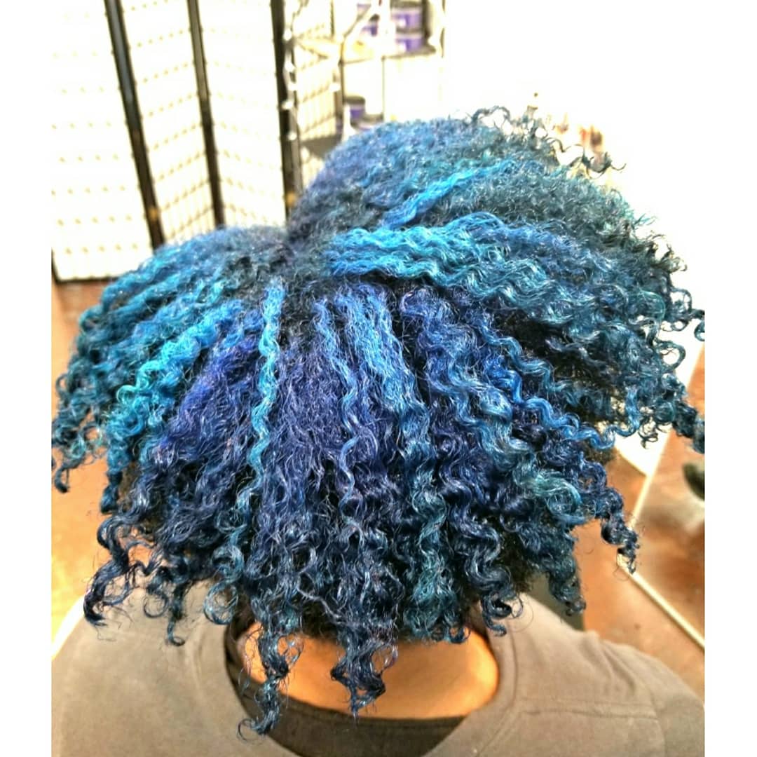 WesleyStylesNYC's tweet photo. Highly textured hair IS AMAZING!!  We reshaped the cut and colored w/assistance from @matrixfamily @olaplex @manicpanicnyc. Styled using @DevaCurl
 #naturalhair #afropunk #texturedhair #naturallycurly #kinkyhair #curlyhair  #maniacpanicprofessional #haircut #devacurl #devacut https://t.co/c7Qo0HHPIR