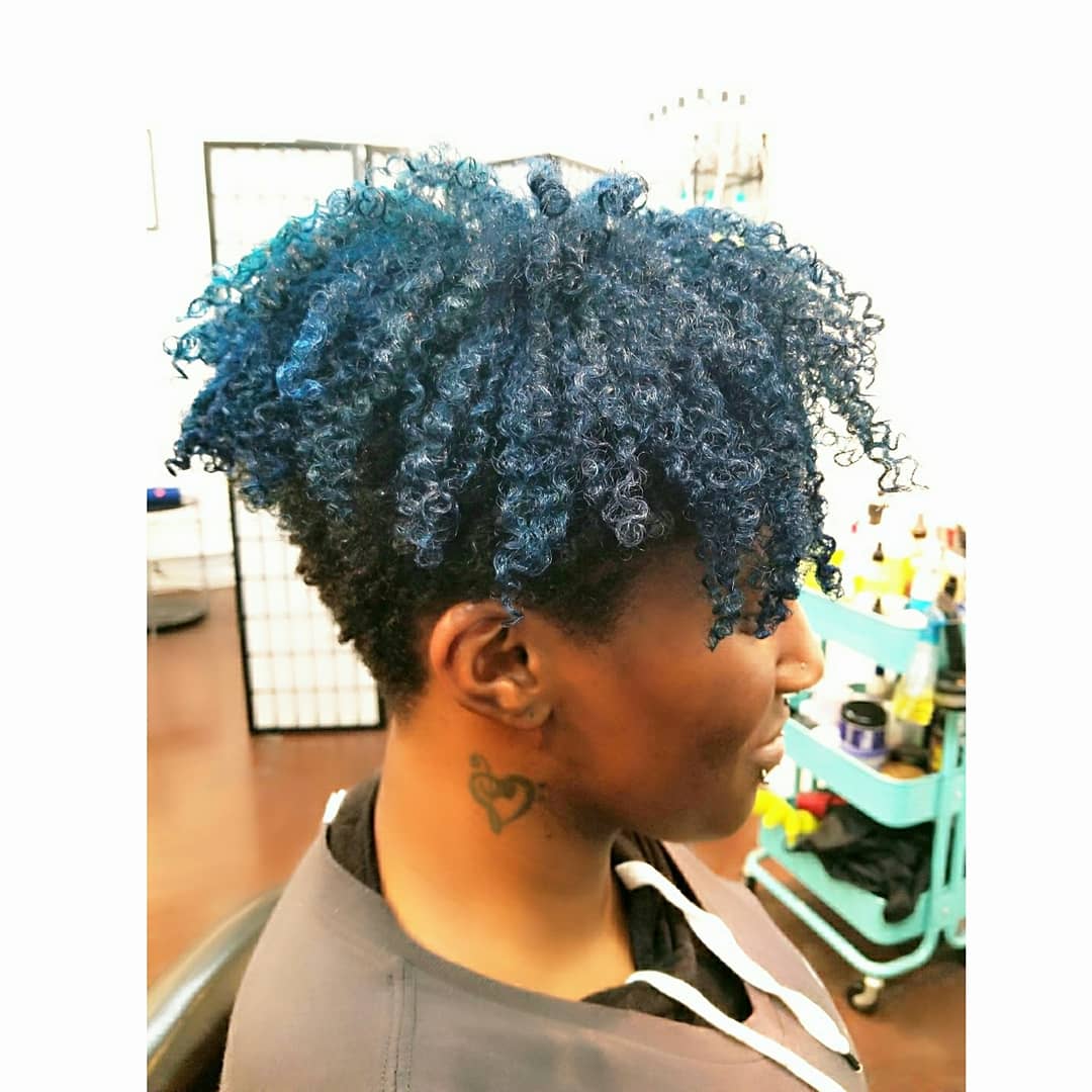 WesleyStylesNYC's tweet photo. Highly textured hair IS AMAZING!!  We reshaped the cut and colored w/assistance from @matrixfamily @olaplex @manicpanicnyc. Styled using @DevaCurl
 #naturalhair #afropunk #texturedhair #naturallycurly #kinkyhair #curlyhair  #maniacpanicprofessional #haircut #devacurl #devacut https://t.co/c7Qo0HHPIR