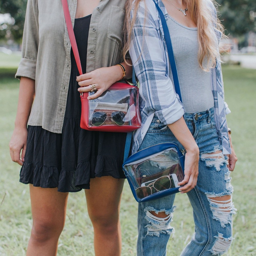 ShopFlyingFox's tweet photo. It's been a beautiful ride, but without further ado, I am closing the doors to Flying Fox. Thank you for your love and support #Foxies! 25% off everything til midnight tonight. That makes the Leigh bag $30!! ~ @tiffanynapper 
Code: FOXYFAREWELL https://t.co/dwNaM2R3EK