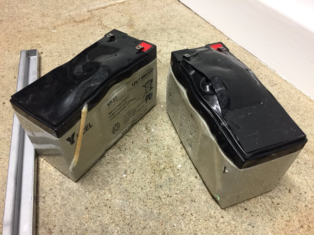 Pretty sure this is the sign of an unhappy UPS