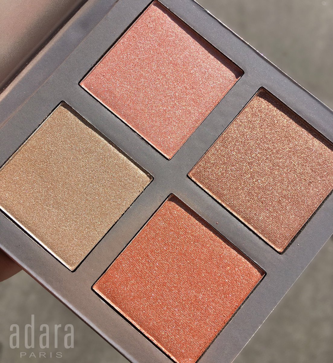 adaraparis's tweet photo. ✨HIGHLIGHT GLOW PALETTE
😍😍 https://t.co/mBsxtNcGy1