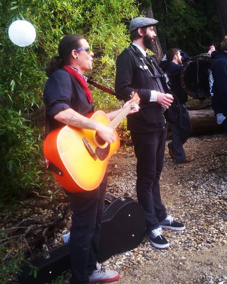 321HOF's tweet image. Open Mic Monday with Gregorio Coria! Play a tune, sing along and enjoy are amazing specials! $2 Rainier, $5 Hornitos, $5 R&amp;amp;R and our AMAZING Street Tacos! ow.ly/Nk8q30hHwBQ