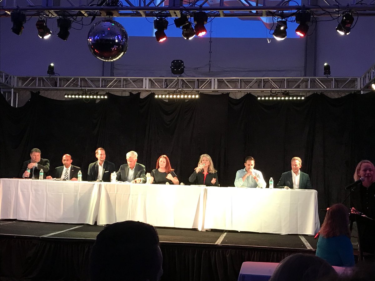 LifeOnAuto's tweet photo. Thank you @ANDemClub for hosting this fantastic #CA48 Democratic Candidate Forum! #OrangeCounty #TurnOCBlue #BlueWave https://t.co/3hWYUlmq9u