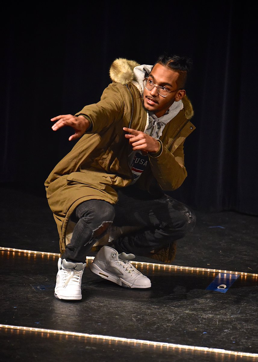 Ram_Snaps's tweet photo. Another pretty amazing DECA Fashion Show @RobinsonDECA @robofashshow https://t.co/erqOAcMoaQ