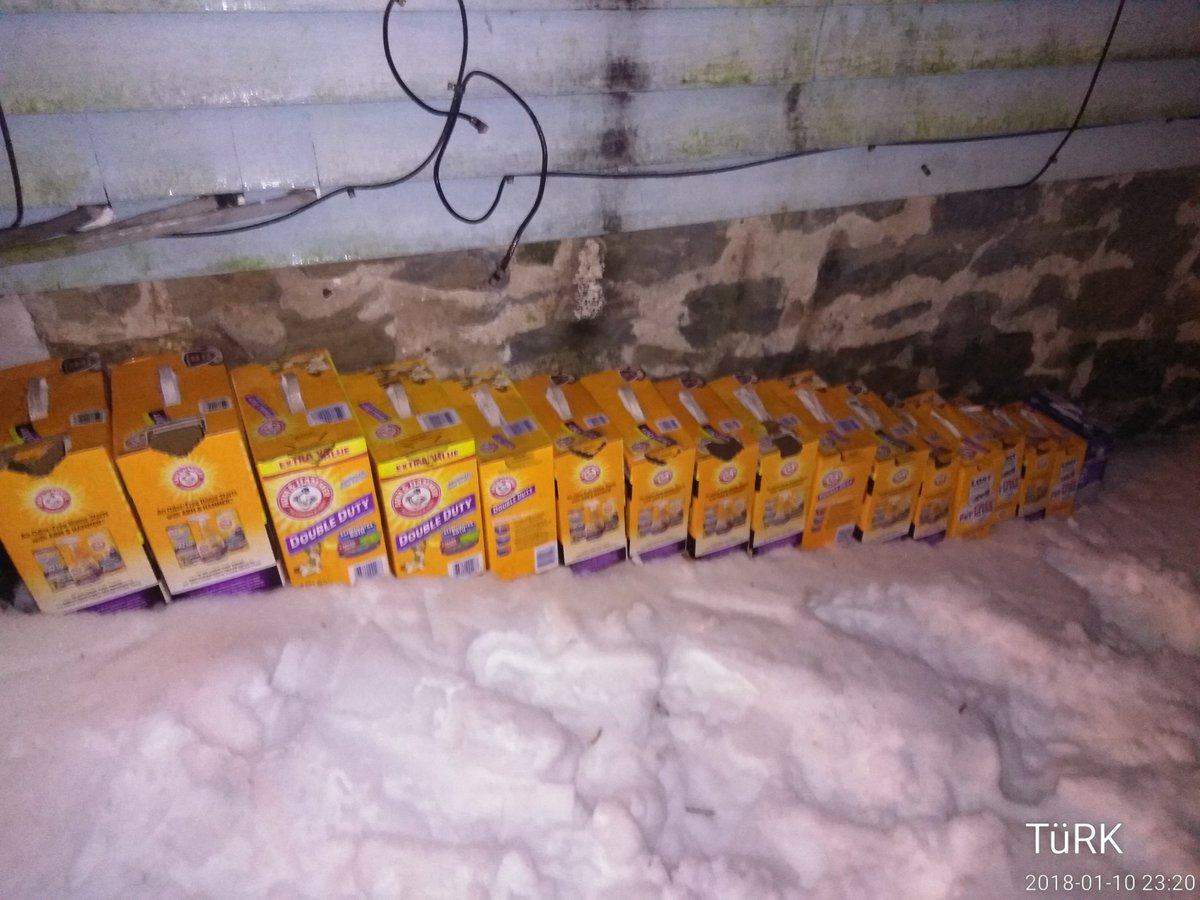 AndyFuckinTurk's tweet photo. I finally took all the cat litter boxes from under my kitchen table &amp; put'em on the side of my apartment, w/the trash.
Thats right, 17 boxes. It makes me look like the apathetic layabout I am, but its too funny not to share.
Enjoy, Landlord! Maybe pay the garbage bill next time. https://t.co/NHLVSyhgqY