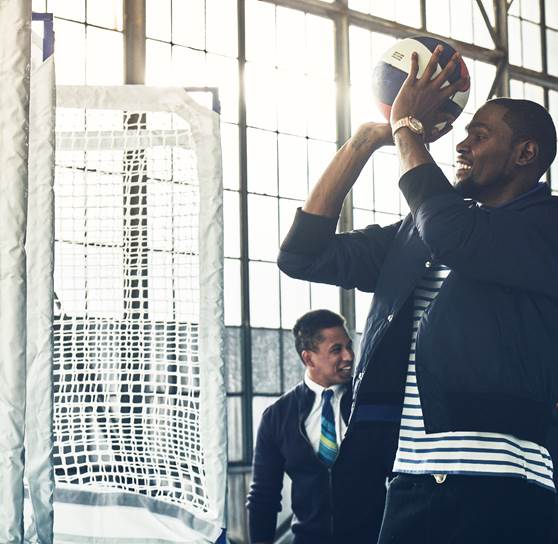 Alaska Airlines (@alaskaair) on Twitter photo Kevin Durant just scored a HUGE milestone—20,000 career points. To celebrate <a href="/KDTrey5/">Kevin Durant</a>'s achievement, we're giving one lucky fan 20,000 miles. Retweet for your chance to win. Rules: bit.ly/2lVL2Mn Kevin Durant just scored a HUGE milestone—20,000 career points. To celebrate <a href="/KDTrey5/">Kevin Durant</a>'s achievement, we're giving one lucky fan 20,000 miles. Retweet for your chance to win. Rules: bit.ly/2lVL2Mn