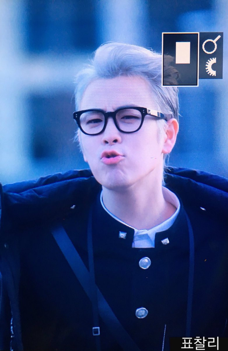 pyocharliecom's tweet photo. 180111 엠카 미니팬미팅

 ㅠㅠㅠㅠㅠㅠㅠㅠㅠ쁘하

#피오 #표지훈 #표찰리 #블락비 https://t.co/ubq7qbl5TV