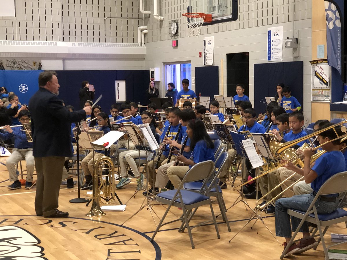 Beyond impressed by the musical talents of our 2nd Year Ochestra and Band and 5th Grade Chorus! You were all such JMI All-Stars! 💛💚 Thanks Ms. Beals, @MsMinichiello and <a href="/VincentBorselli/">Vincent Borselli</a> for another great show!
