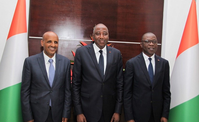 africautomob's tweet photo. Signature ce jour d'un accord entre @Gouvci par le ministre des transports de #civ225 et @flyethiopian Pr le démarrage de 4 vols directs/semaine Abidjan-USA (Washington,New York + une 3e ville) dès mi-mai 2018 en boeing 787 de dernière génération
#MobilitéAméliorée
#AfricAutoMob https://t.co/o9aTBHpftg
