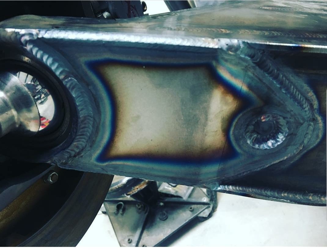 3_bearsracing's tweet photo. #fixing shit this part started to #failed after less the 250 miles. Added additional #reenforcement to support the uniball #welding #tigwelding #weldporn #chromoly #racing #trucks #truckparts #desert #desertracing #offroad #offroadracing #aftermarketparts #4x4 https://t.co/maI5pKgnnq