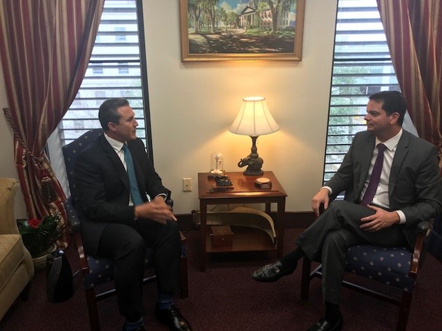 Benworthcapital's tweet photo. Our President @BernieNavarro7 today met with FL @SenReneGarcia in the #FloridaLegislature to discuss the bill he is sponsoring, #SB894. This bill prevents unlicensed lenders from trafficking in the #mortgage industry! https://t.co/0ncQwQUoDa