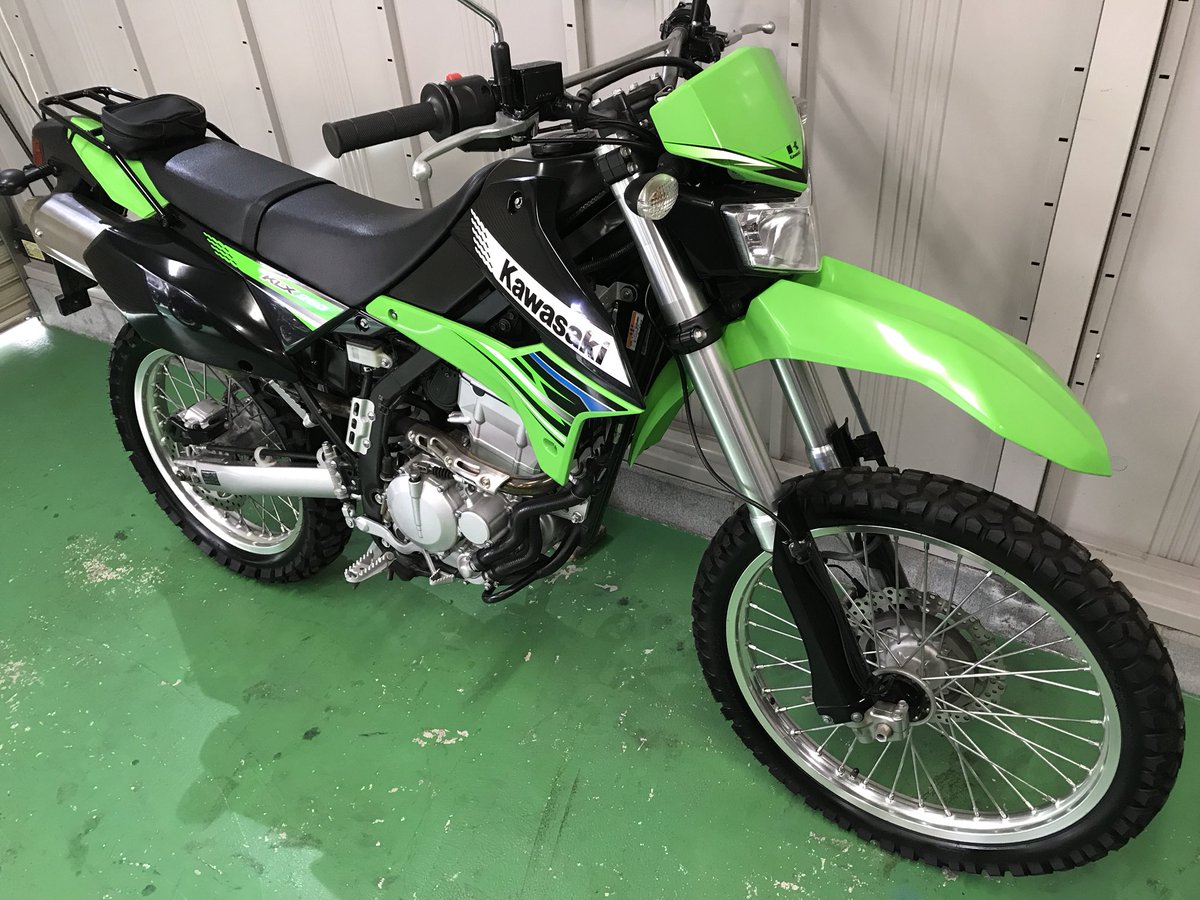 髙橋進 カワサキ プラザ宇都宮北 Twitter પર 店長オススメ中古車 Klx250s 入荷しました オフ路未走行車 でリヤキャリア付きでお得です 距離は7 225 で増車 オフロード遊び 通勤通学に如何でしょうか 詳しくはお気軽にご来店下さい バイク 中古車