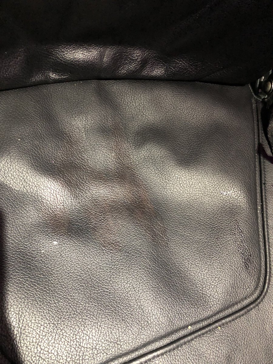 whit2sev's tweet photo. @VirginAmerica thanks for the dirty seat and telling me it’s my job to clean it, used to love Virgin and Alaska! Oh and 2lbs over on bag and $50 charge - thanks for nothing #dirty #unsanitary #Disgusting #sticky #virginamerica https://t.co/bjfJZmYok8