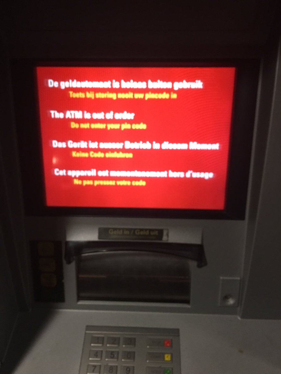 RooieReinder's tweet photo. @ABNAMRO automaat heeft er geen zin meer in. https://t.co/RQqjnsj1fF
