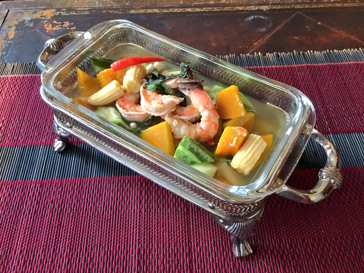thaidirect_co's tweet photo. Gaeng Liang, a Northeastern Thai shrimp paste based soup with mixed vegetables and shrimps. It's on our new meal kit menu being launched in the coming week #mealprep #homecooking #thaifood https://t.co/JG0AKF62GC