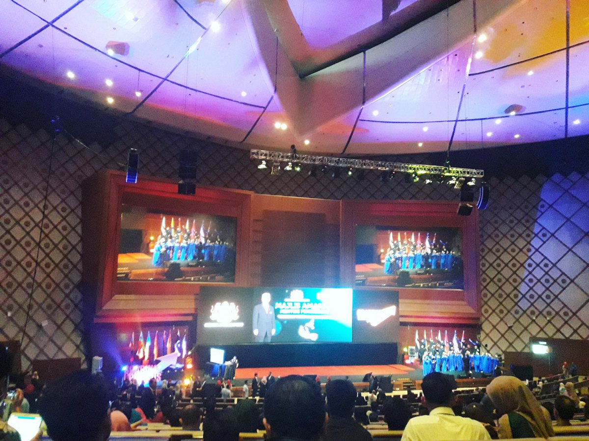PagohEduHub's tweet photo. Majlis Amanat YB. Menteri Pendidikan Tinggi 2018.
#Amanat2018
#SoaringUpwards
#spkhptp
#PagohEducationHub https://t.co/283v9flPtO