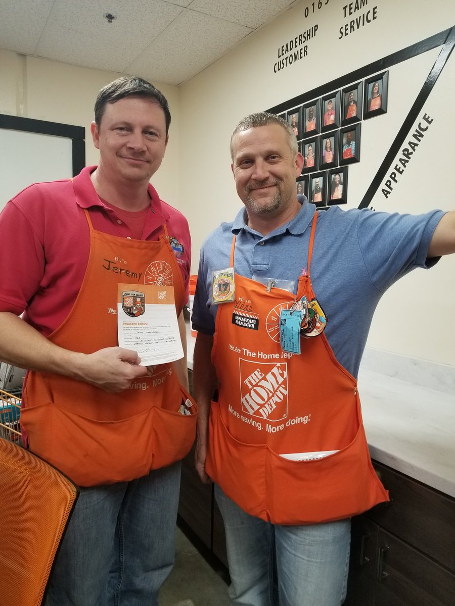 toolmantoler77's tweet photo. Recognition for Same page late night!  Store 0163 https://t.co/6tPQwI1JdA