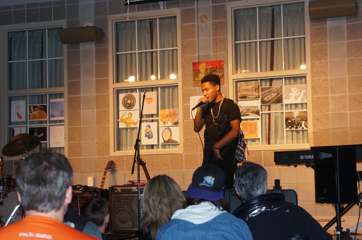 CarterHawthorn3's tweet photo. RICKY D got the crowd going tonight!!!! Shoutout to him for putting an amazing act together overnight as he was just added to the list yesterday! #scilionsbiz https://t.co/kZKIsfiQol