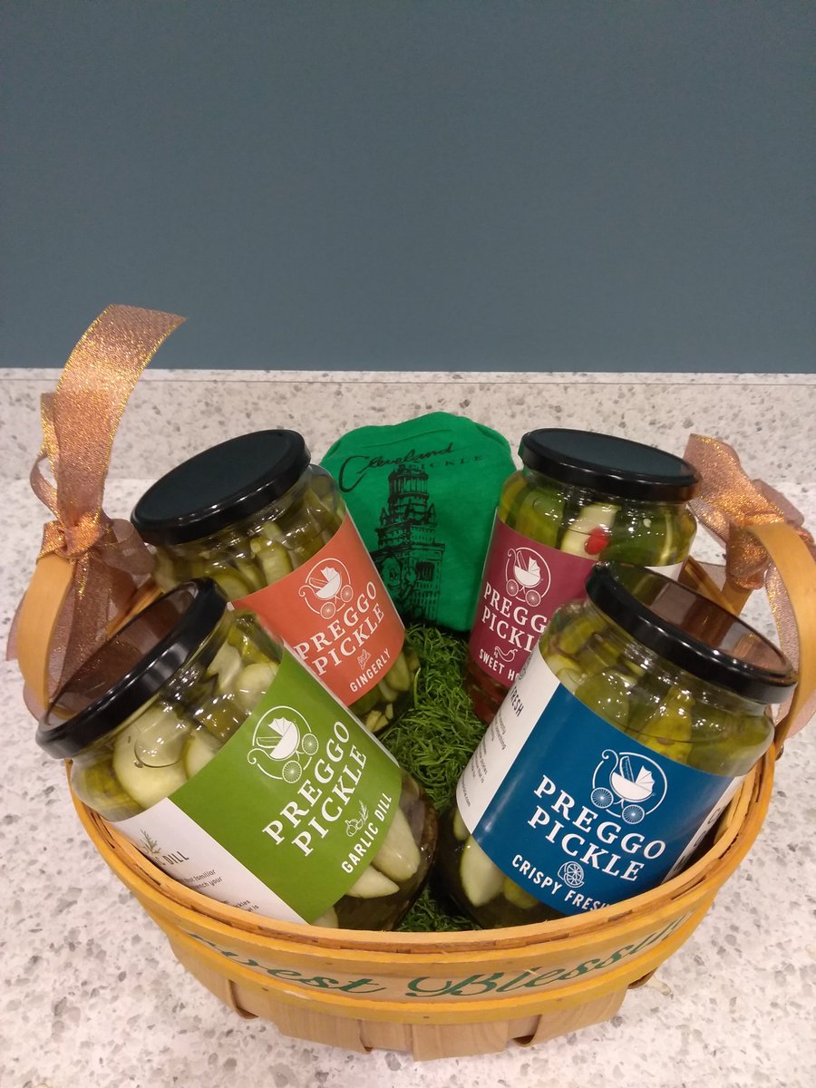 Preggo Pickle tweet media