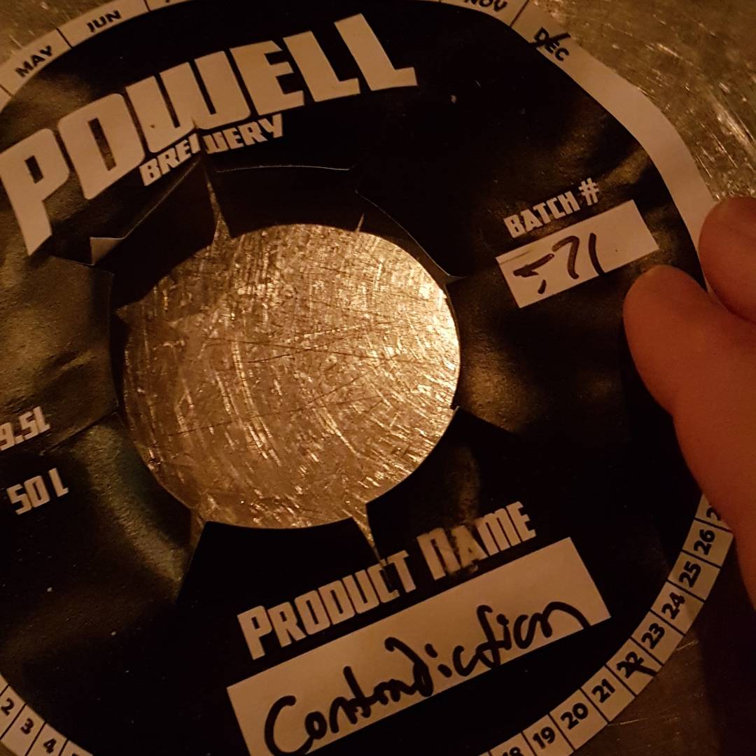 Hanksvic's tweet photo. Tapped at Hanks @strangefellowsbrewing @parksidebrewery strangeside Belgian blonde, plus @powellbeer  contradiction #bcbeer #craftbeer #beermebc https://t.co/VDvoQNEVlH