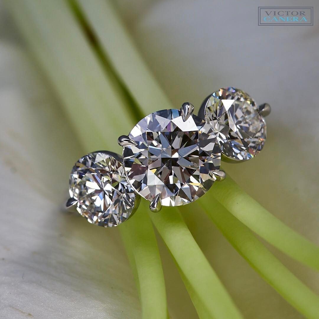 diamond_app's tweet photo. Trilogy, trifecta, trio... It's beautiful no matter what you call it 💎💎💎
💍 @victorcanera 💍 https://t.co/5RHF48u6k1