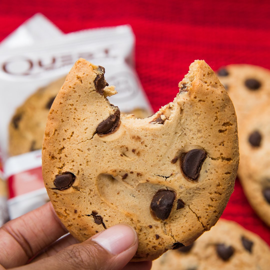 QuestNutrition's tweet photo. RT for chance to win a box of Quest Chocolate Chip Protein Cookies! 🍪����🍪

Must be following @QuestNutrition to win. 

FIVE WINNERS will be selected 1/15. U.S. winners only. Good luck! https://t.co/Vyh8TrBMaK