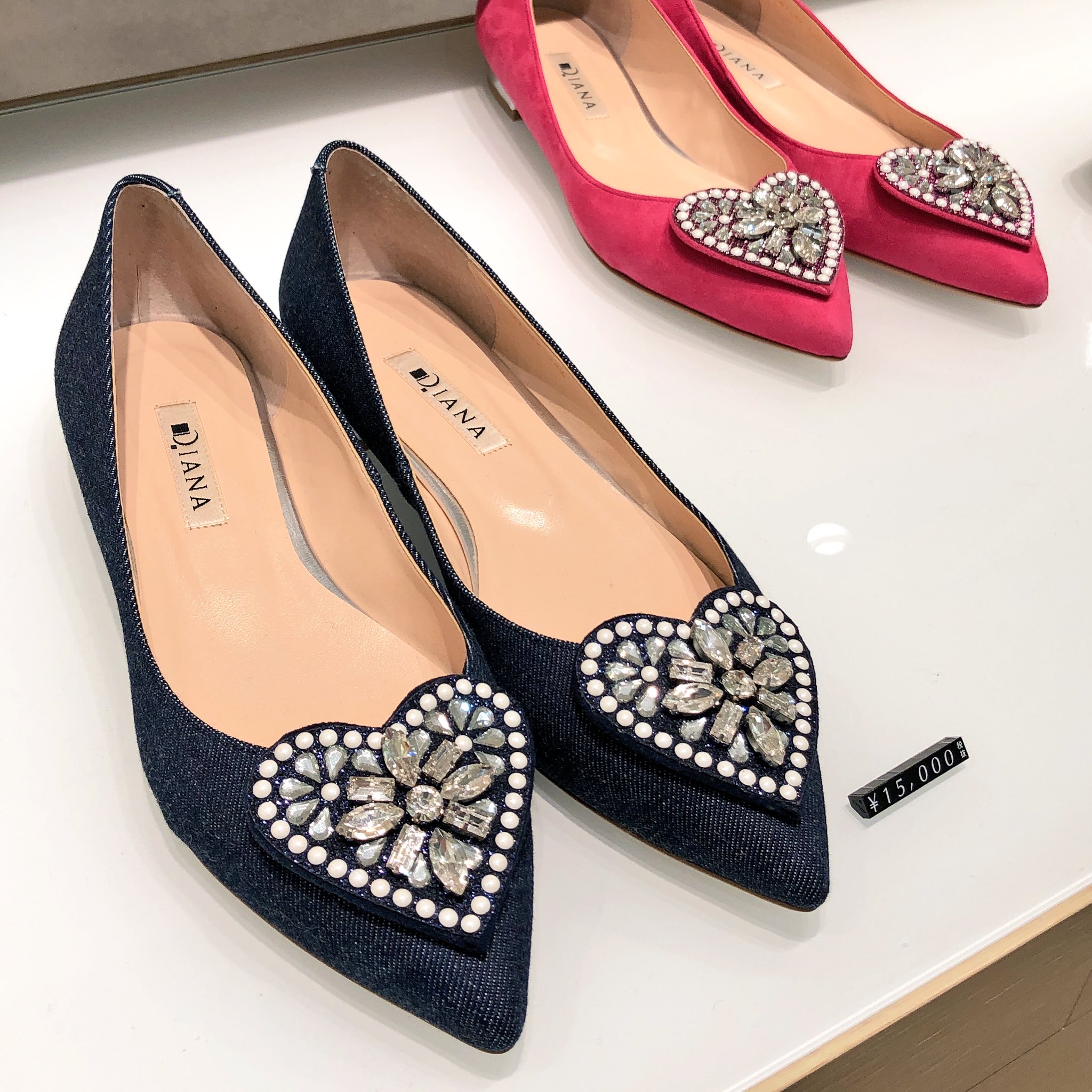 美品 ダイアナ DIANA ハートビジュー フラット パンプス 22ブラック黒 - 靴 美品 ダイアナ DIANA ハートビジュー フラット パンプス 22ブラック黒 - 靴