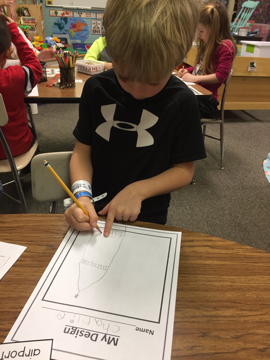 jpettykc's tweet image. Preschoolers had a visit from an architect as part of their Building Study. Today during small groups they became architects and designed a building of their own! #SCPSI