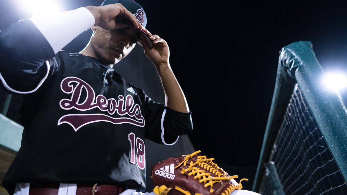 UNISWAG's tweet photo. New Threads for @ASU_Baseball 

#uniswag https://t.co/bkV66Pf0DX