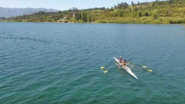 Cooperativa's tweet photo. Hombre murió ahogado en Lago Panguipulli #CooperativaTeEscucha https://t.co/cDwq3eo9Vq https://t.co/nh8Y7biLjV