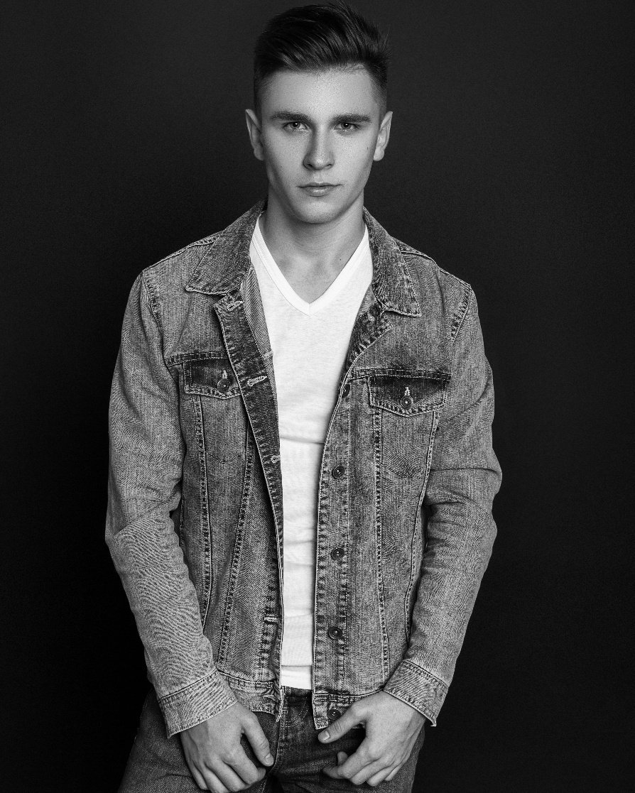 dibmodels's tweet photo. Model: Vlad
#DiBenedettoModels #Model #MaleModel #Fashion https://t.co/wV05xytOF9