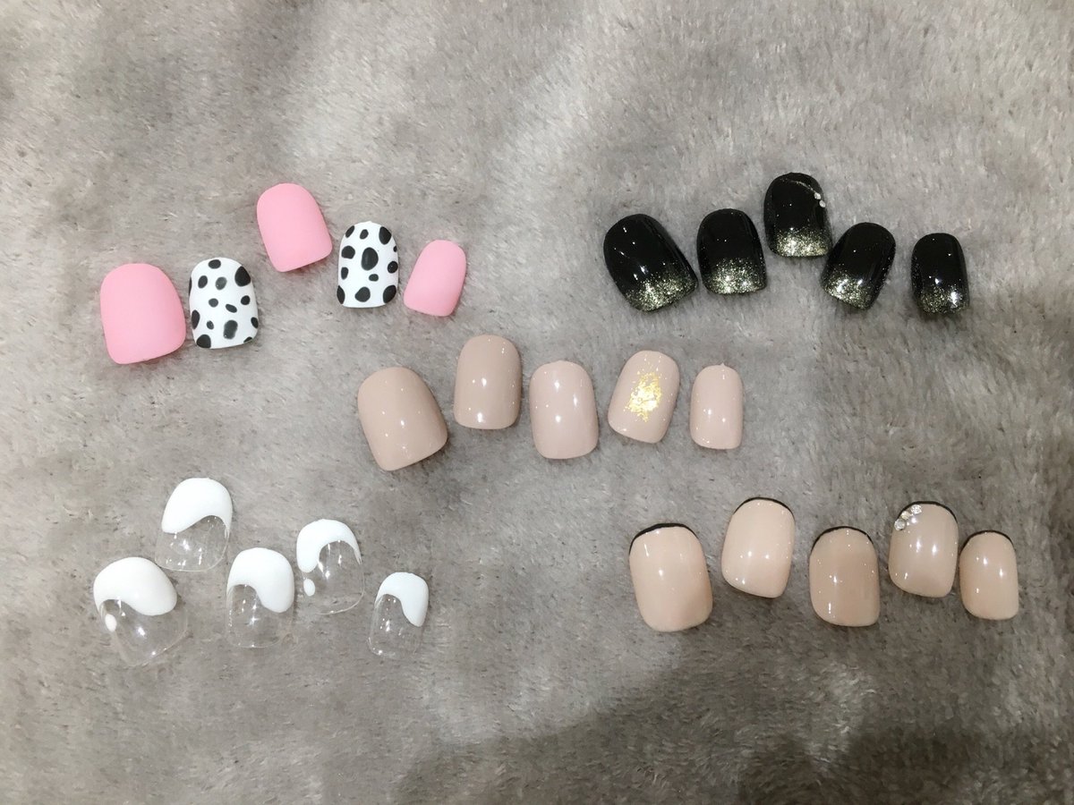 Tokimake_Kobe's tweet photo. 今月の定額メニューのご紹介です（╹◡╹）💕

1枚目→3,780円（税込）
2枚目→4,860円（税込）
3枚目→5,940円（税込）

個性的なデザイン目白押しなので、是非ネイルしに来てください🎶

#Tokimake
#トキメイク
#ネイル
#定額メニュー https://t.co/M8ndWsZGKa