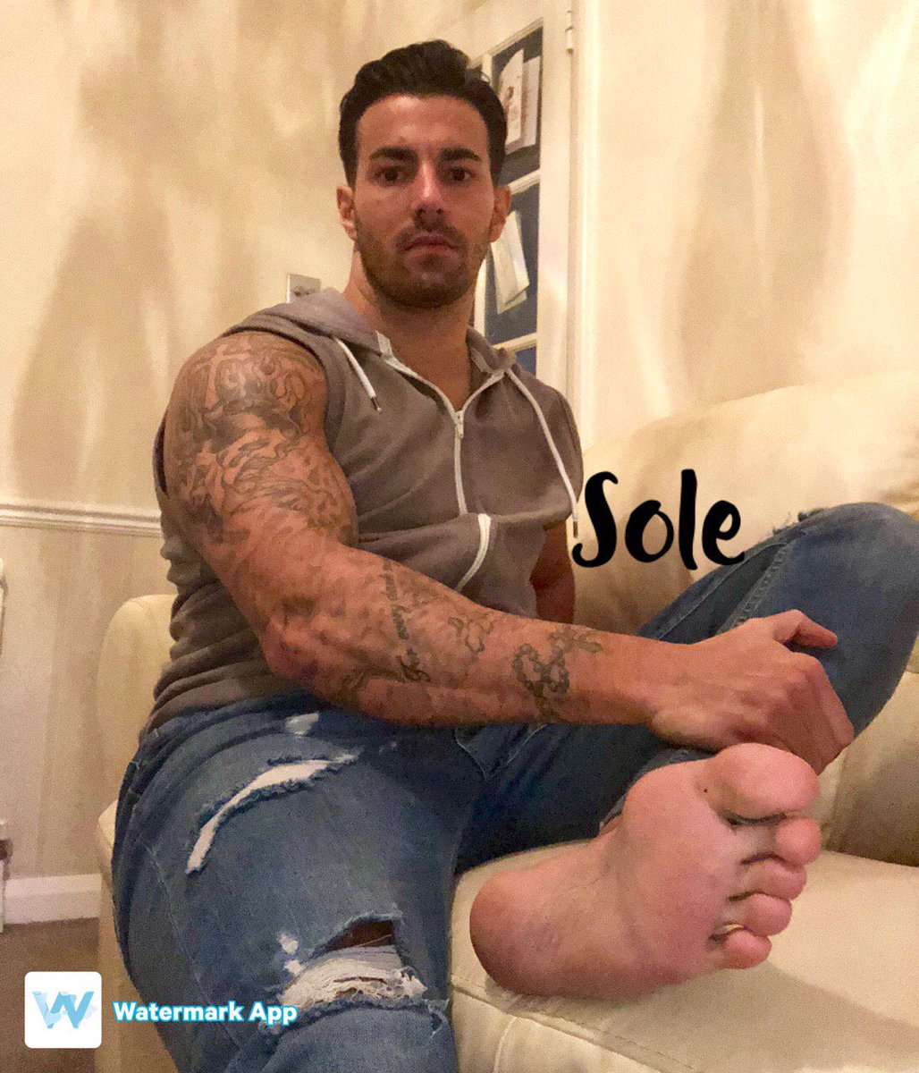 HungAlphaMale's tweet photo. Crushing slaves across the Atlantic with my UK bro! @HungAlphaMale & @MasterSole3 tag teaming your #cashfag wallets and stomping them down to $0. Get at Me on Skype to experience the brutal drains. #findom #financialdomination #alphamale #hungalphamale #mastersole #cashmaster https://t.co/nXUkCM7Iip