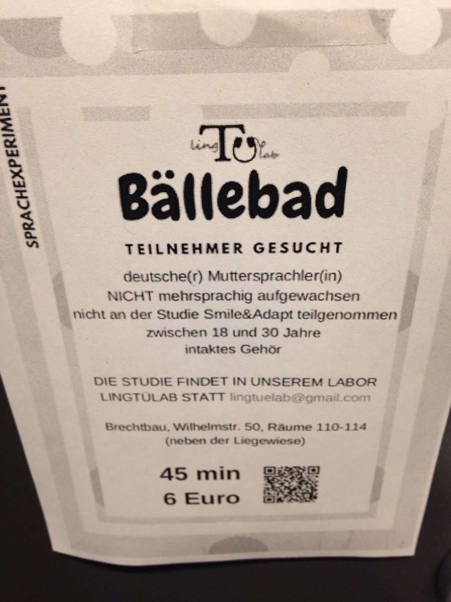 Si2Po's tweet photo. Das ist also ob man irgendwo #SEX drüber schreibt und dann für #Damenbinden wirbt! https://t.co/RQ9o0GarRH