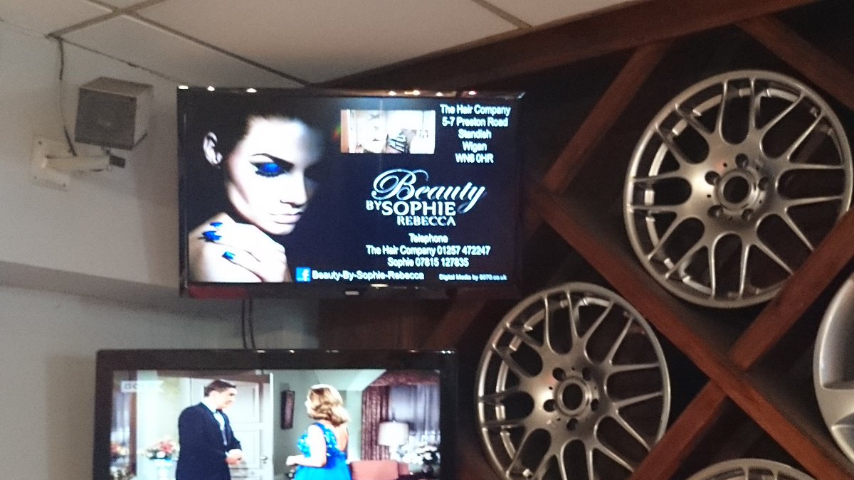 8070group's tweet photo. #wigan #businesses WIN 12 months #advertising on our #digitalscreens in @pembertontyres
With over 900 customers per month there will be plenty of views of your company advert.
To win simply FOLLOW, LIKE &amp; COMMENT why you should win
One winner picked each week until the end of Jan https://t.co/NQv2Ja5wKd